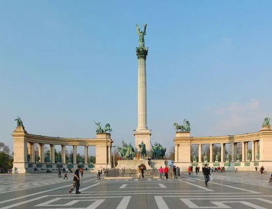 Tour Đông Âu 5 nước: ĐỨC - ÁO - HUNGARY - SLOVAKIA - SÉC